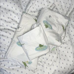 Pottery Barn Kids | Frog and Lily Pad Sheet Set